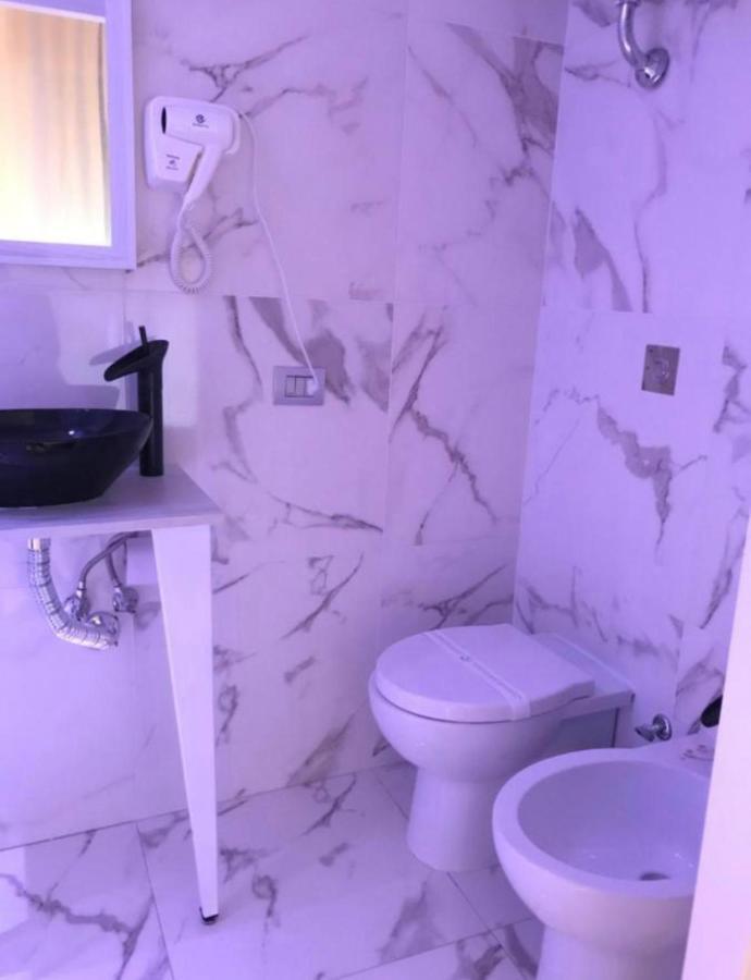 B&B Rial Νάπολη Εξωτερικό φωτογραφία